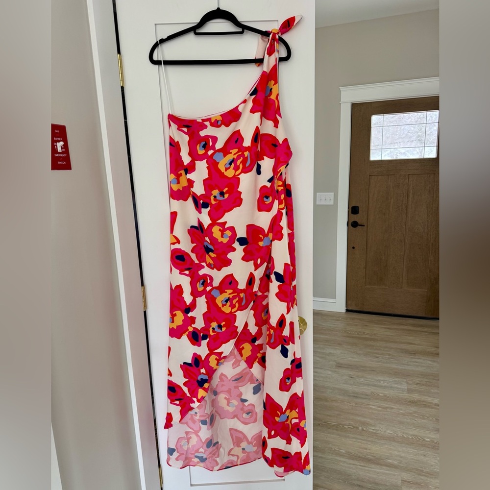 NWT CROSBY by Mollie Burch One Shoulder Bold Print Pink White Dress Retail $238